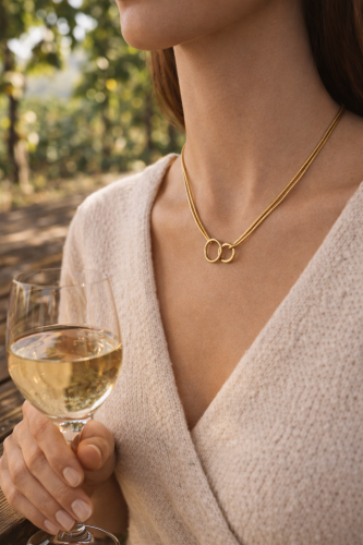 Interlocking Circles Necklace (İç İçe Geçmiş Daire Kolye)